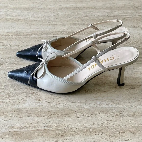 Vintage Chanel CC Bow Cap Toe Slingback Heels - Picture 3 of 9